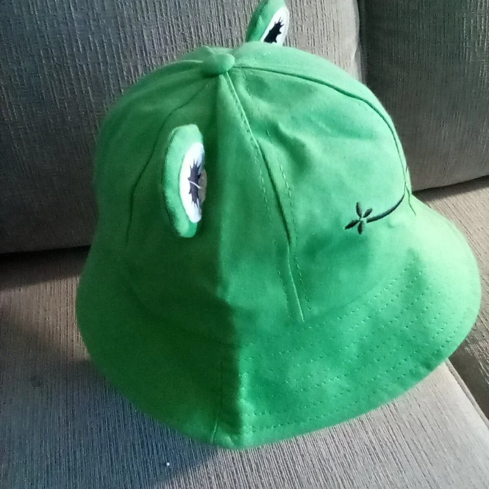🌟3 for $20🌟 Frog Bucket Hat - Picture 2 of 3